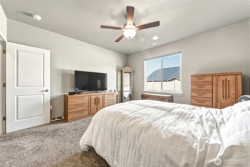 Property photo for 1172 Sw Julia Street, College Place photo 24