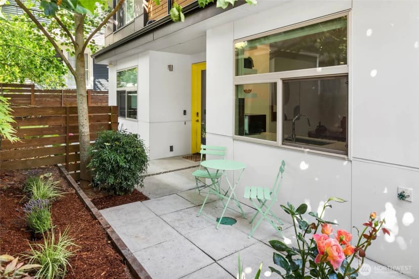 Property photo for 4112 Linden Avenue N #a, Seattle photo 5