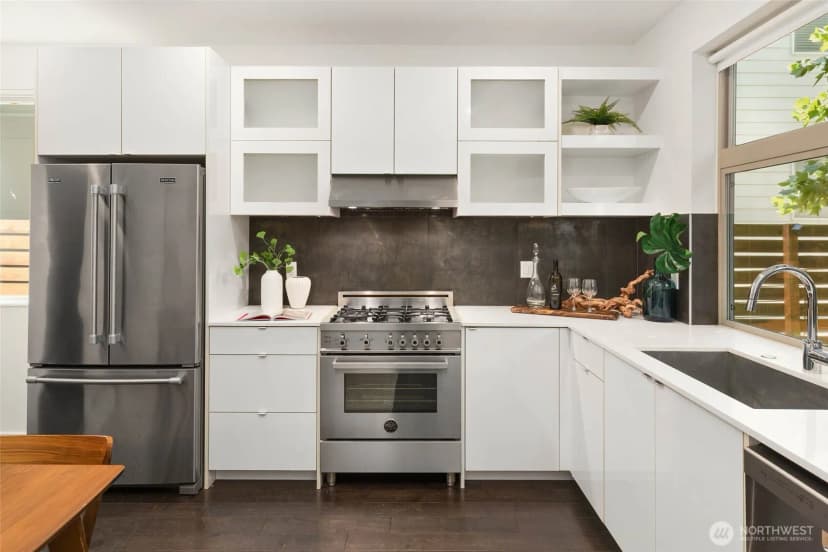Property photo for 4112 Linden Avenue N #a, Seattle photo 12