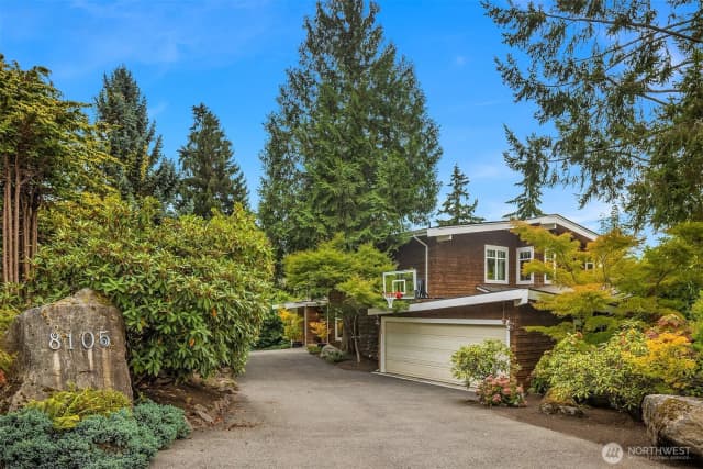 Property photo for 8105 Se 44th Street, Mercer Island photo 3