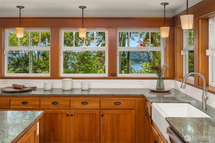 Property photo for 8105 Se 44th Street, Mercer Island photo 17