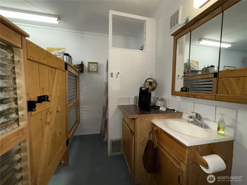 Property photo for 15316 Highway 21 S, Republic photo 17