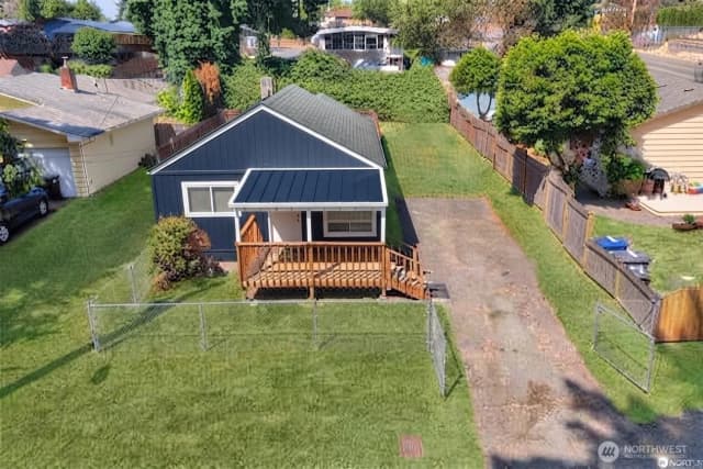 Property photo for 12809 4th Avenue S, Burien photo 3