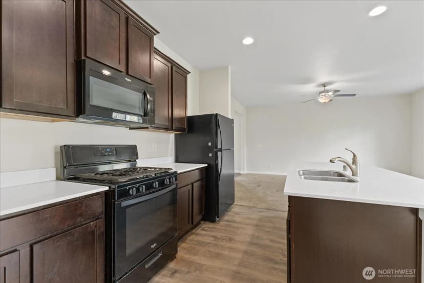 Property photo for 32709 Marguerite Lane, Sultan photo 2