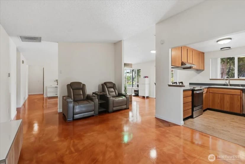 Property photo for 25813 117th Place Se, Kent photo 12