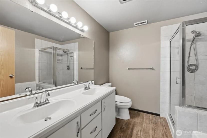 Property photo for 25813 117th Place Se, Kent photo 17