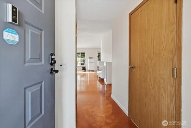 Property photo for 25813 117th Place Se, Kent photo 2