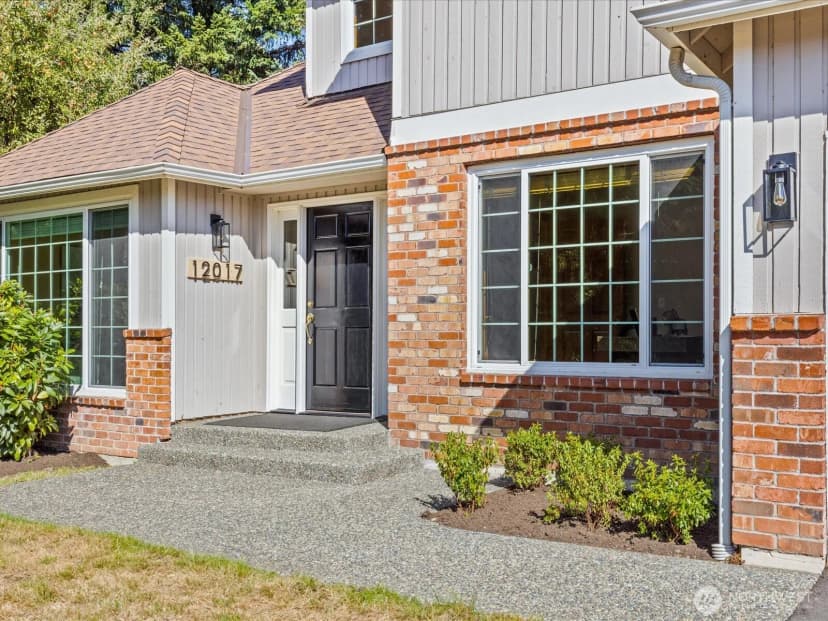 Property photo for 12017 93rd Place Ne, Kirkland photo 2
