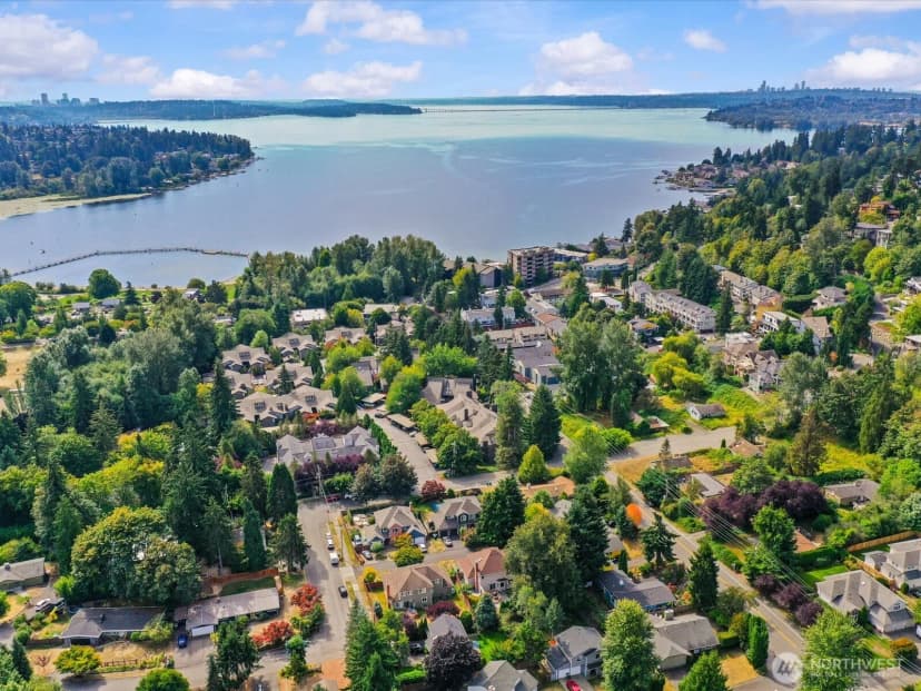 Property photo for 12017 93rd Place Ne, Kirkland photo 32