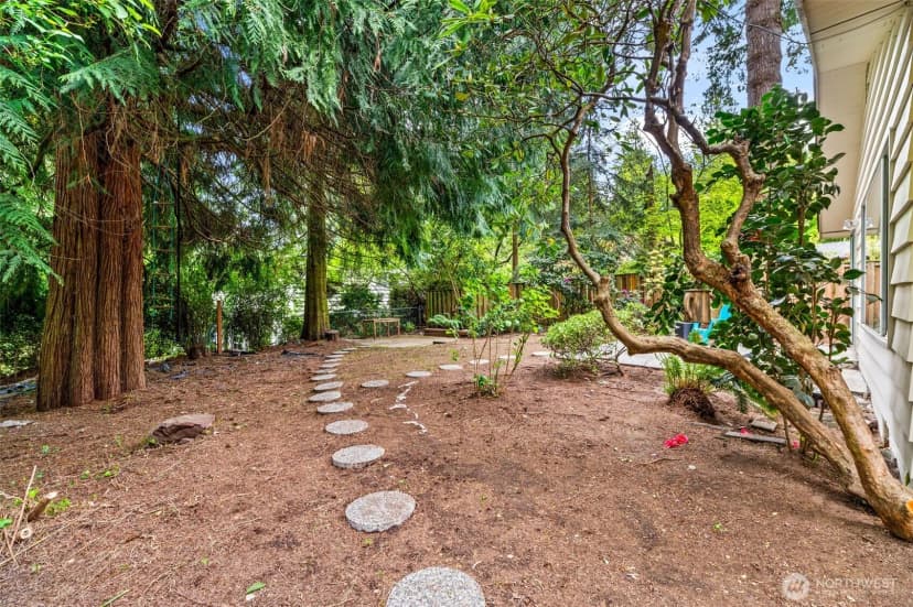 Property photo for 10758 Ashworth Avenue N, Seattle photo 31