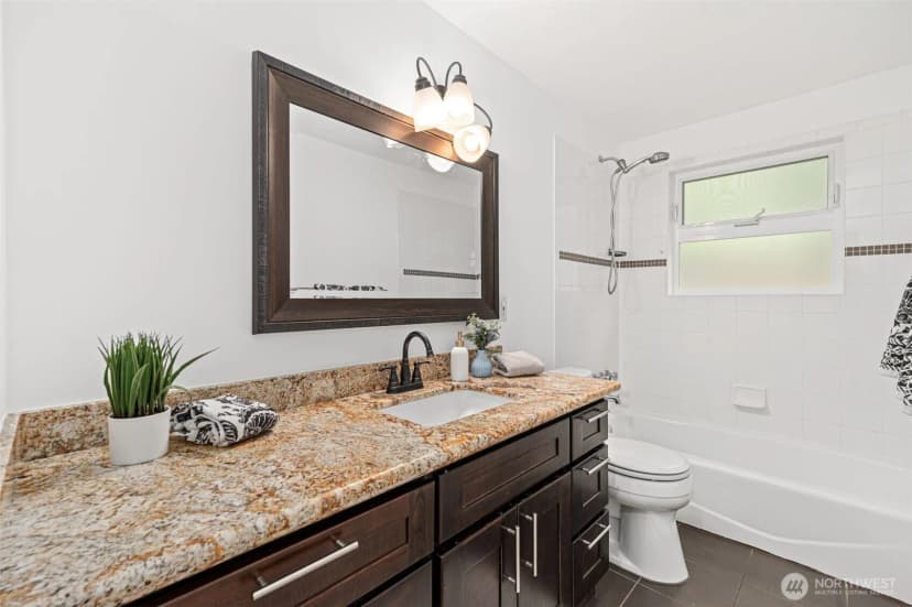 Property photo for 10758 Ashworth Avenue N, Seattle photo 26