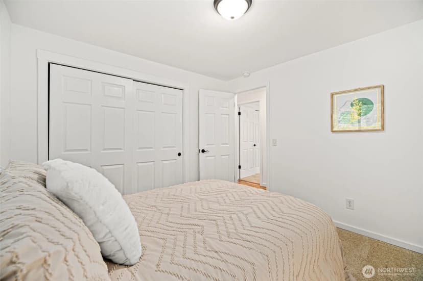 Property photo for 10758 Ashworth Avenue N, Seattle photo 23