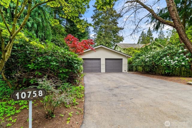 Property photo for 10758 Ashworth Avenue N, Seattle photo 2