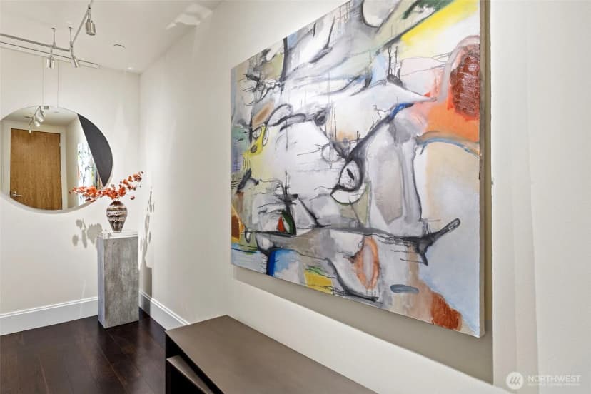 Property photo for 1521 2nd Avenue #802, Seattle photo 5