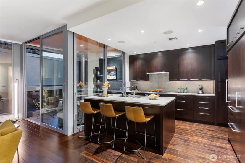Property photo for 1521 2nd Avenue #802, Seattle photo 18