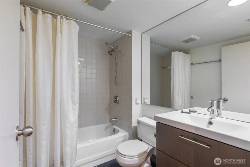 Property photo for 1415 2nd Avenue #2108, Seattle photo 15
