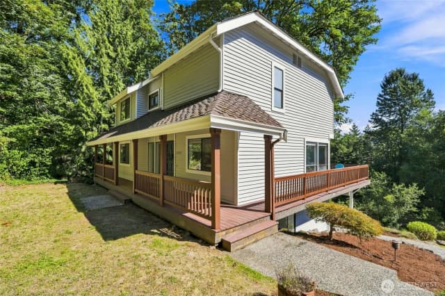 Property photo for 15135 62nd Avenue S, Tukwila photo 2