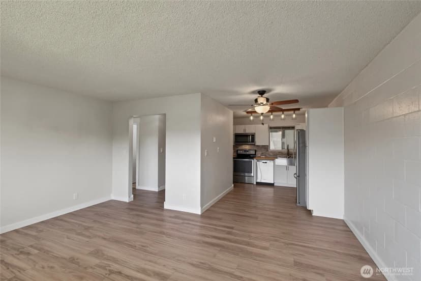 Property photo for 107 Schafer St #9b, Wenatchee photo 9