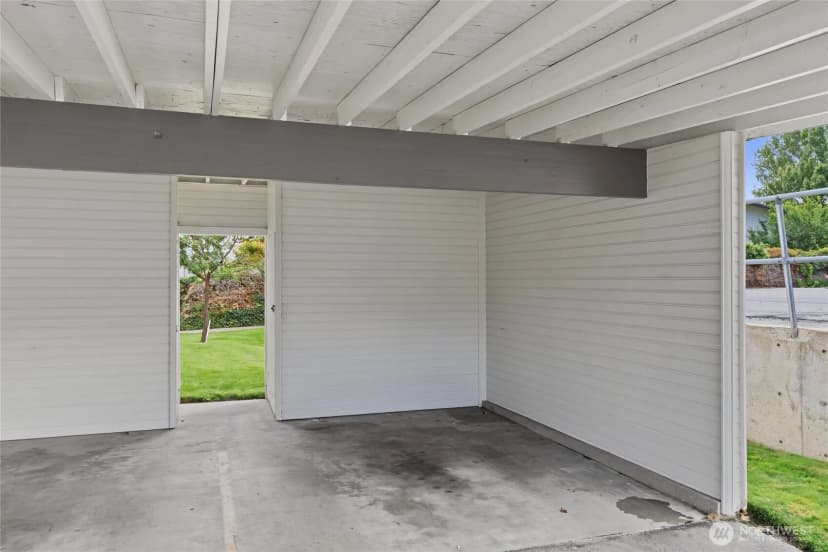 Property photo for 107 Schafer St #9b, Wenatchee photo 32