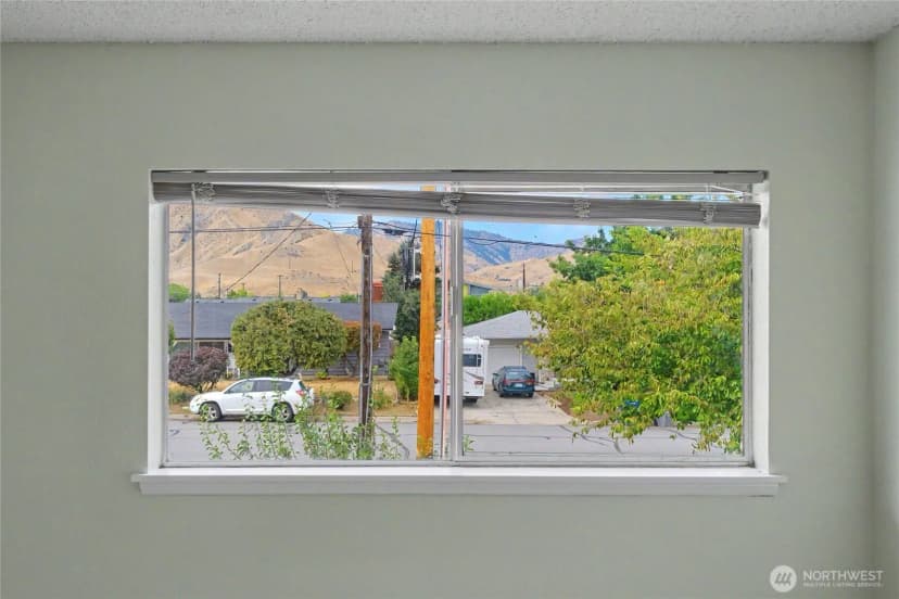 Property photo for 107 Schafer St #9b, Wenatchee photo 13