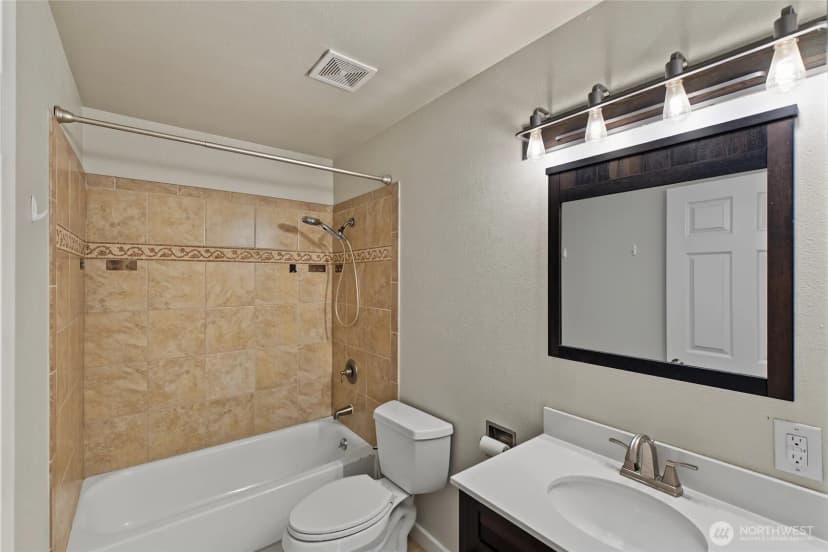 Property photo for 107 Schafer St #9b, Wenatchee photo 7
