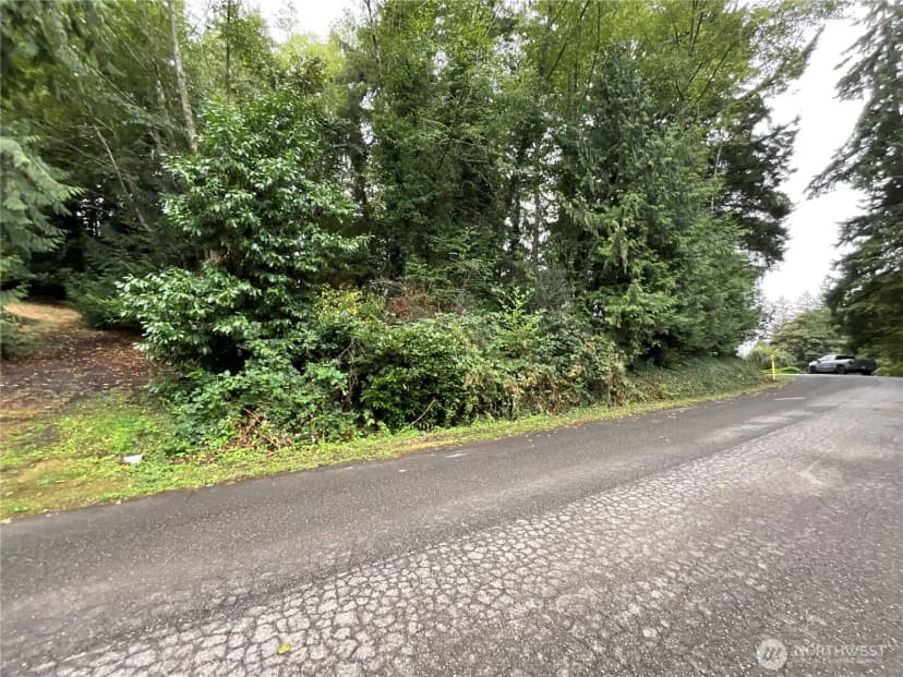 Property photo for 749 Ne Woods Court, Bremerton photo 11