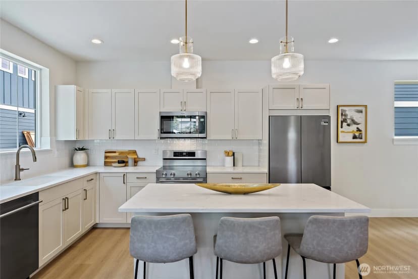 Property photo for 263 Nw 42nd Street, Seattle photo 5