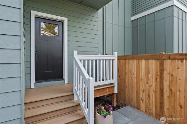 Property photo for 263 Nw 42nd Street, Seattle photo 3