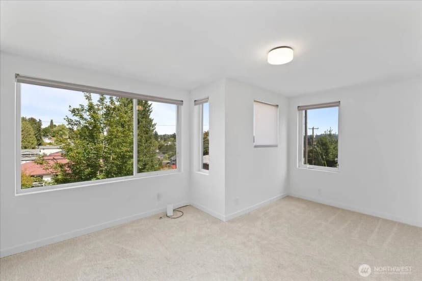 Property photo for 3821 S Cloverdale St, Seattle photo 14