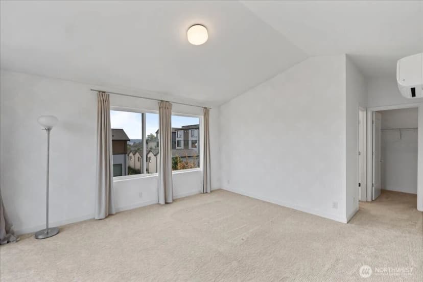 Property photo for 3821 S Cloverdale St, Seattle photo 20