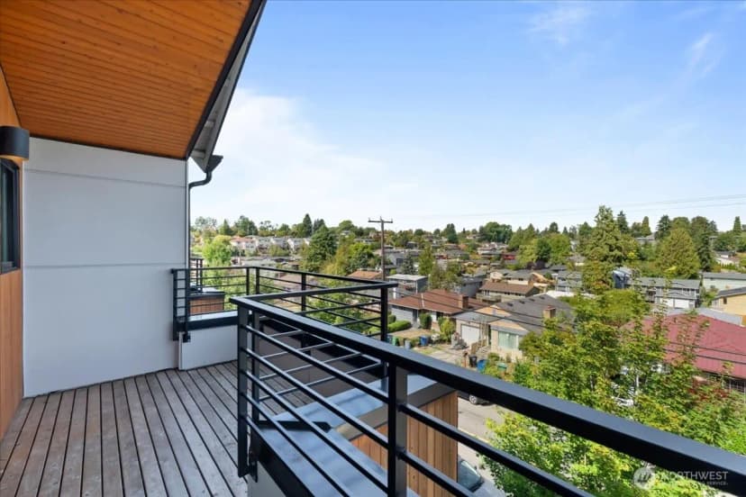 Property photo for 3821 S Cloverdale St, Seattle photo 24