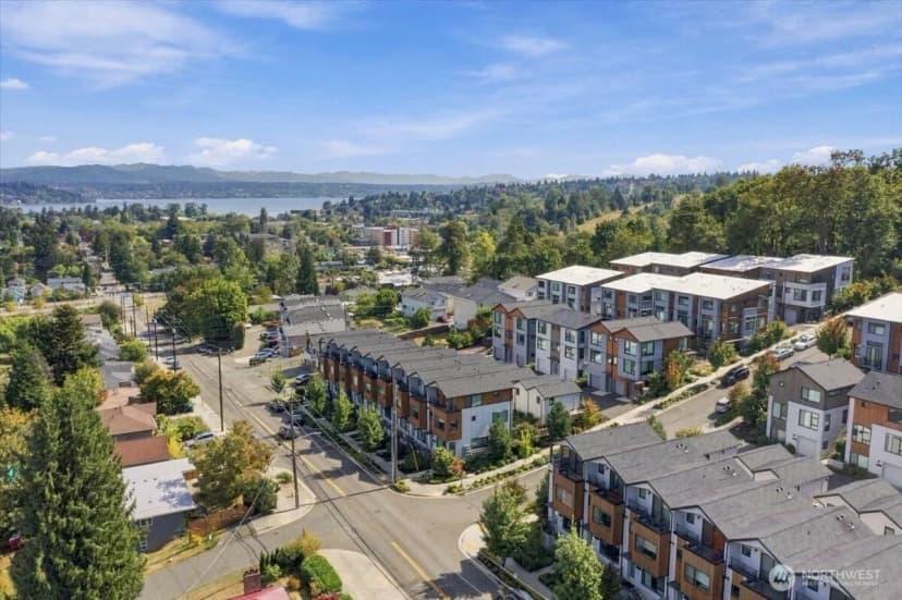 Property photo for 3821 S Cloverdale St, Seattle photo 36