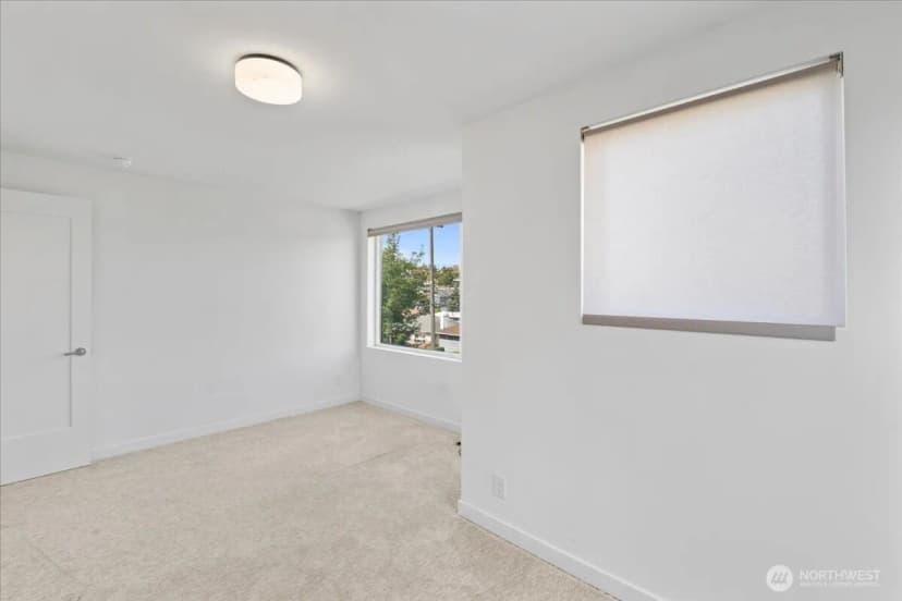 Property photo for 3821 S Cloverdale St, Seattle photo 15