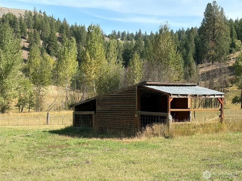 Property photo for 255 Lambert Creek Road, Republic photo 37
