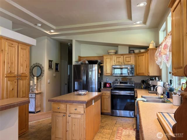 Property photo for 255 Lambert Creek Road, Republic photo 5