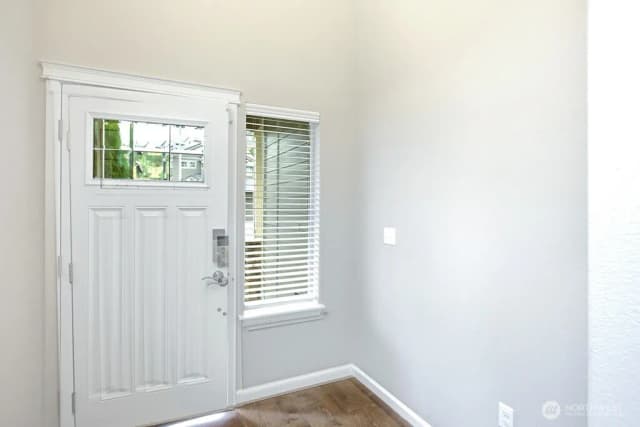 Property photo for 3795 Portside Drive, Bremerton photo 2