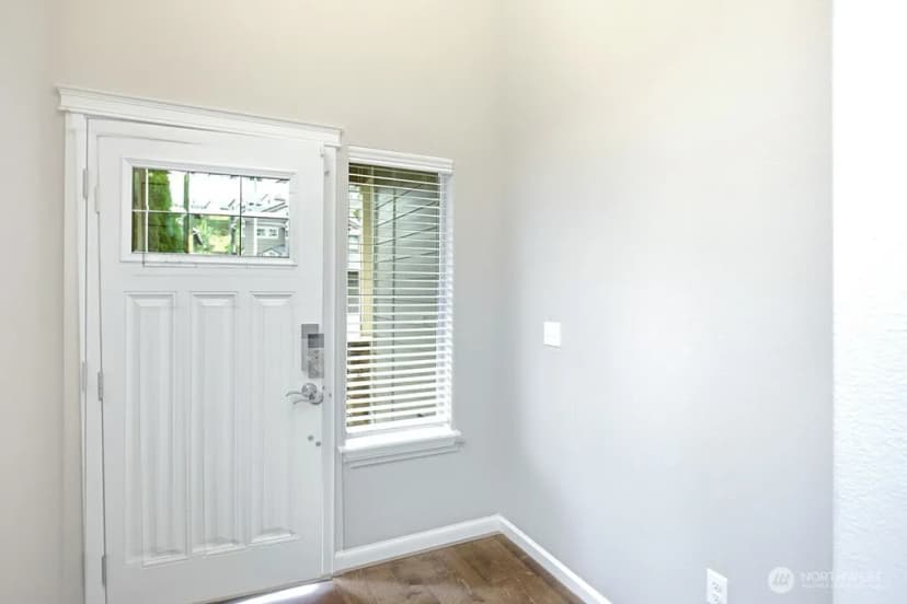 Property photo for 3795 Portside Drive, Bremerton photo 2