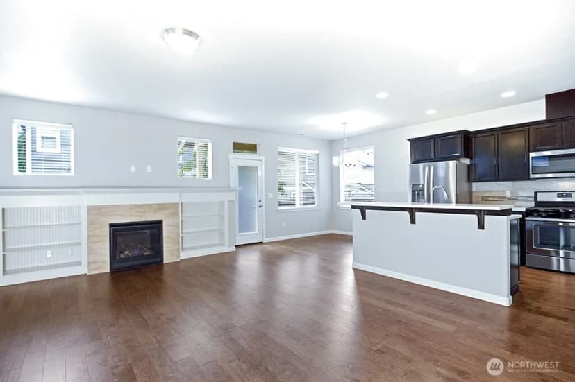Property photo for 3795 Portside Drive, Bremerton photo 4