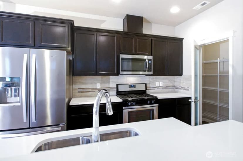 Property photo for 3795 Portside Drive, Bremerton photo 8