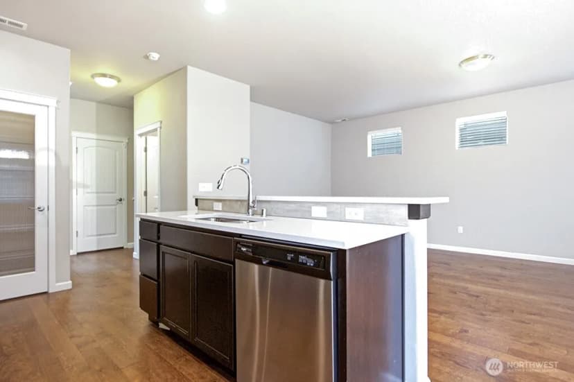 Property photo for 3795 Portside Drive, Bremerton photo 7