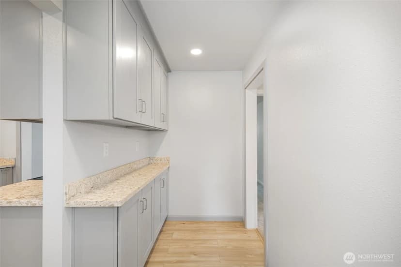 Property photo for 12262 20th Avenue S, Seattle photo 17