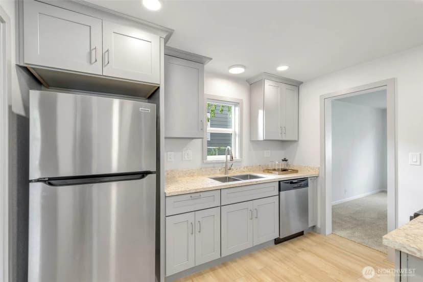 Property photo for 12262 20th Avenue S, Seattle photo 13