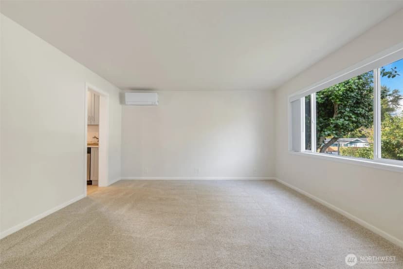 Property photo for 12262 20th Avenue S, Seattle photo 8