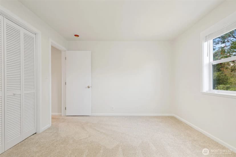 Property photo for 12262 20th Avenue S, Seattle photo 25