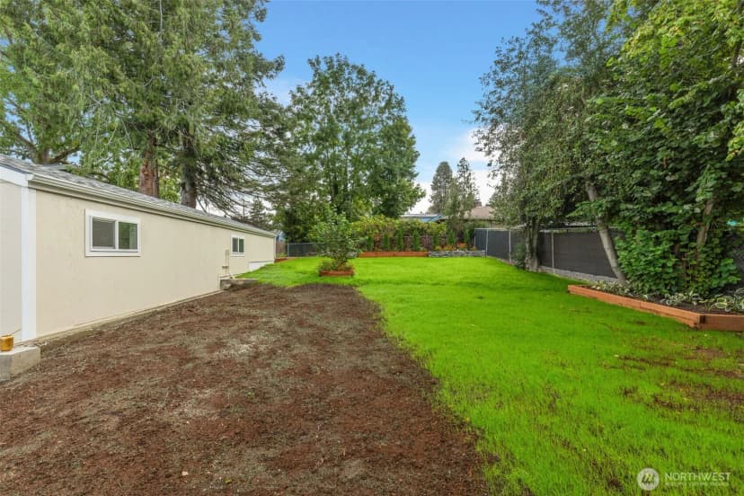 Property photo for 12262 20th Avenue S, Seattle photo 34