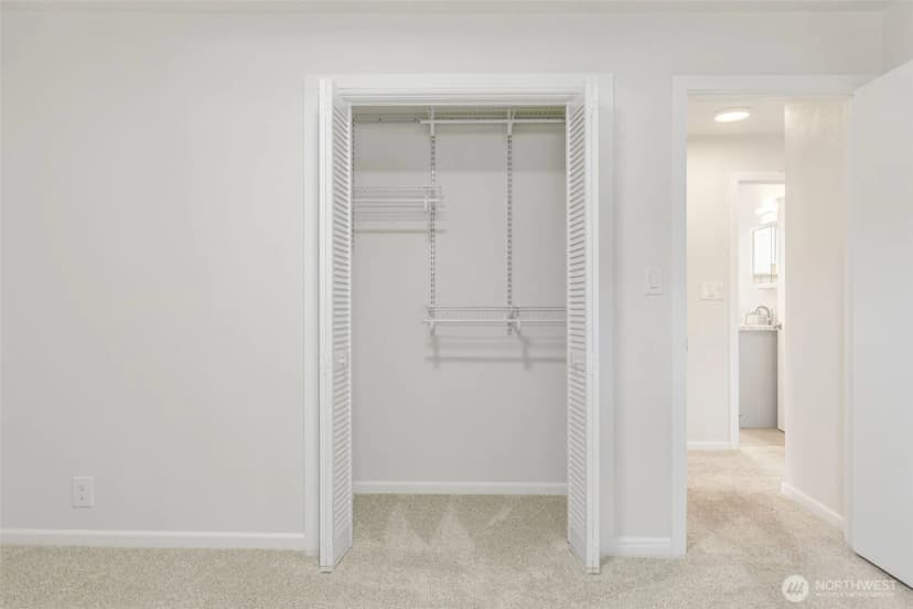 Property photo for 12262 20th Avenue S, Seattle photo 23