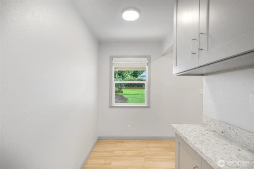 Property photo for 12262 20th Avenue S, Seattle photo 19