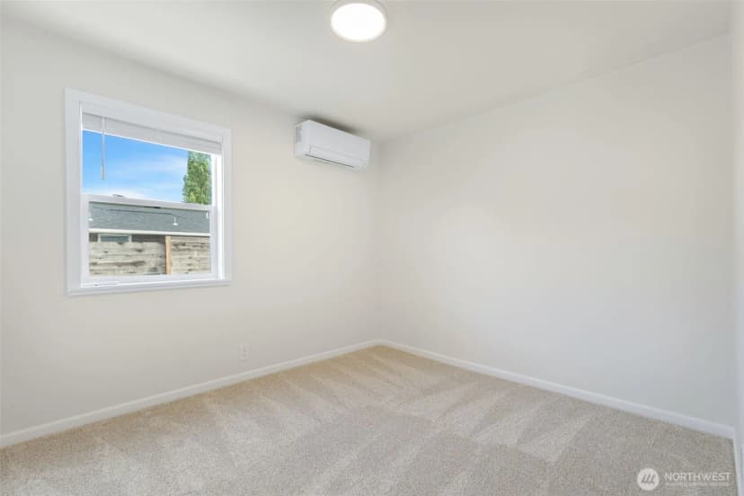 Property photo for 12262 20th Avenue S, Seattle photo 26