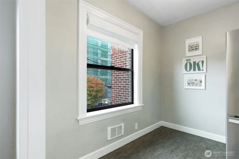 Property photo for 1136 13th Ave #305, Seattle photo 13