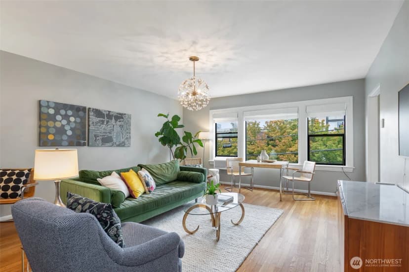 Property photo for 1136 13th Ave #305, Seattle